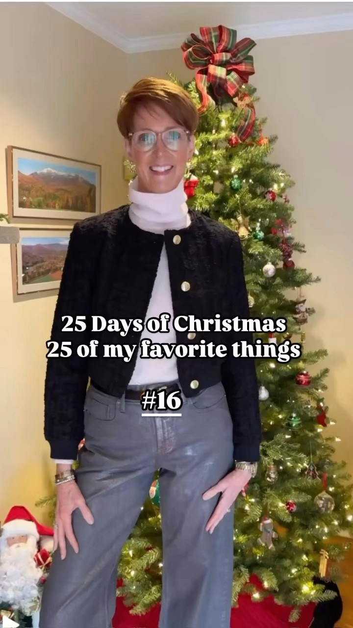 ✨ 25 Days of Christmas - Gift #16: The Perfect Carry-On! ✈️

Meet the Calpak Astyll Carry-On Suitcase—the travel essential you’ll want under the tree! Sleek, stylish, and built to make every trip easier, this carry-on has the perfect blend of fashion and function. It’s spacious yet compact, and the smooth gliding wheels make airport sprints a breeze! Whether for holiday travel or weekend getaways, this is a gift any traveler would love. 🎄✨

💡 Why It’s a Favorite: Durable, lightweight, and TSA-friendly, the Astyll is a game-changer for organized packing on the go!

✈️ Traveler’s Tip: Double-tap to save this for later, share with someone planning a getaway, and tag a travel buddy! And don’t miss out—more traveler-approved faves are coming up in our countdown! 🎁



#CalpakCarryOn 
#GiftGuide2024 
#TravelEssentials 
#HolidayGiftGuide 
#25DaysofChristmas


#LTKTravel #LTKHoliday #LTKGiftGuide