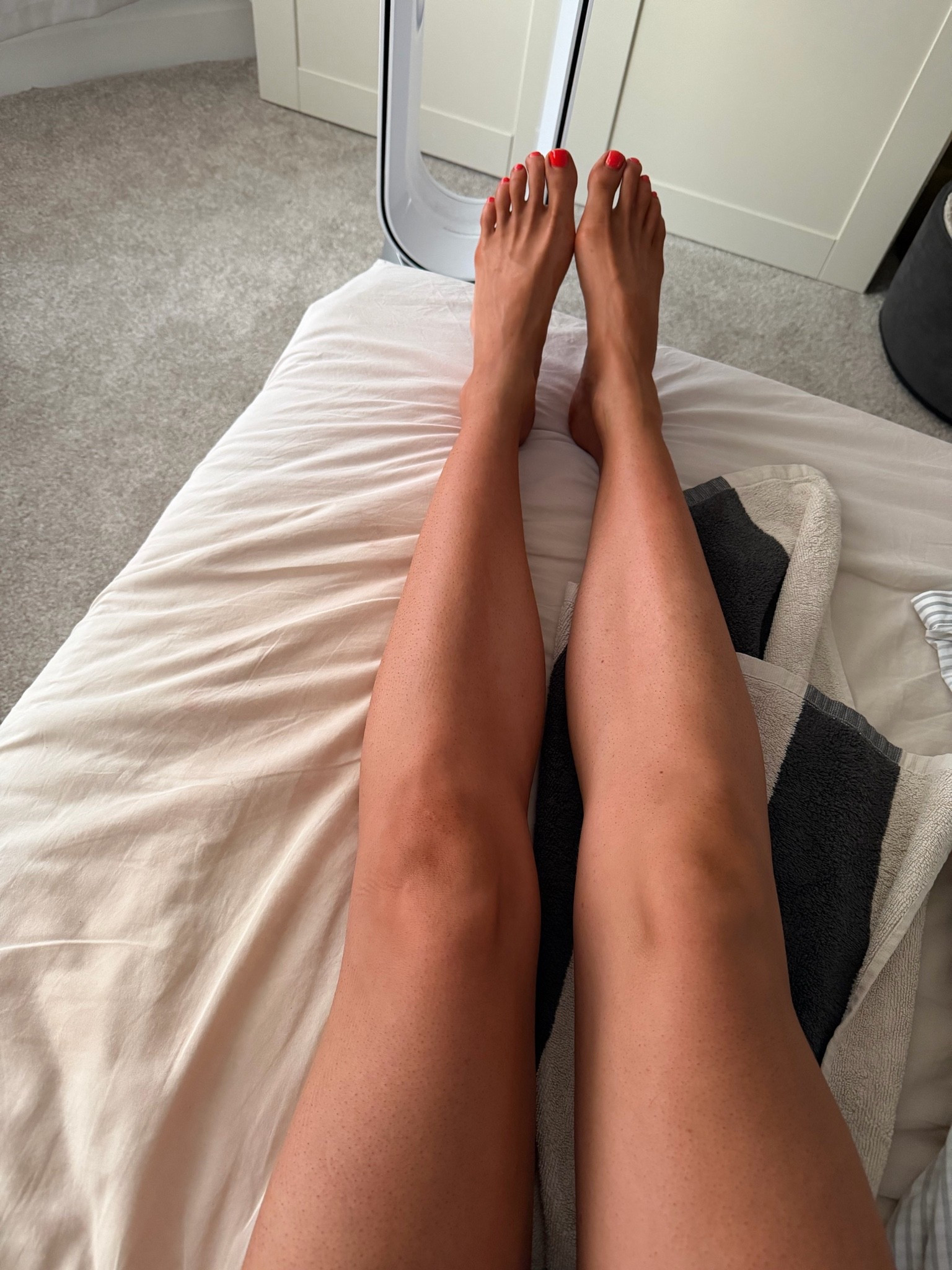 I’ve tried a new tan! This was me as soon as I woke up and had slept in it 



ad @BOOTS