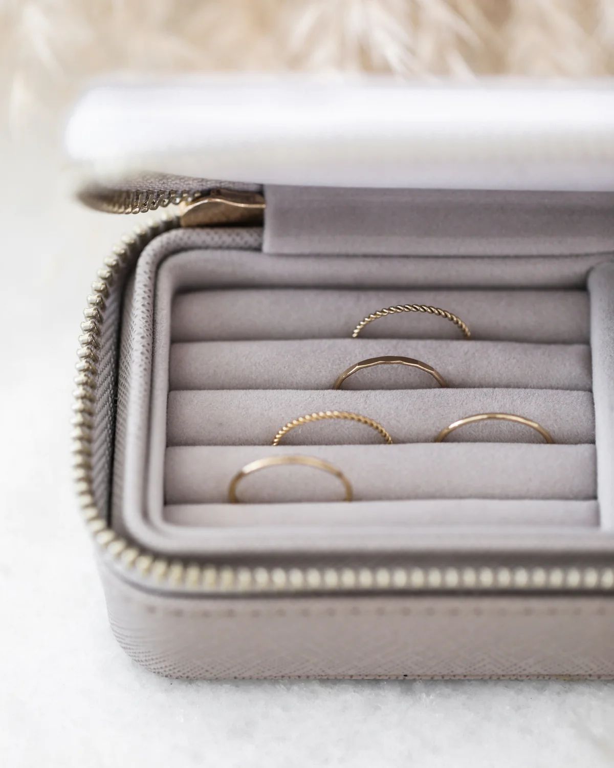 THE STACKING RINGS (Set of 5) | Stylin by Aylin