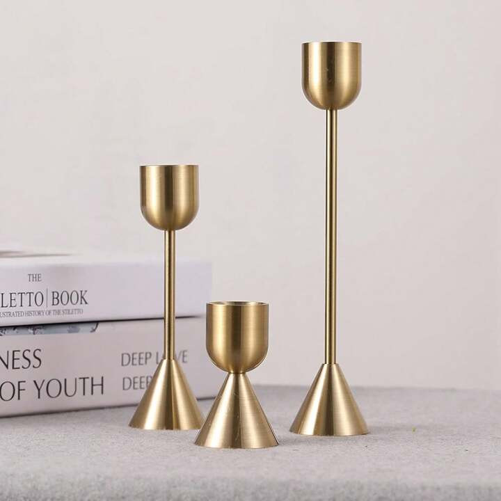 Festive Romantic Candle Holder, Vintage Metal Iron Art Decor, Bronze Color Candle Stand, Decoration, Wedding Prop, Candle Base Gifts Birthday Graduation | SHEIN
