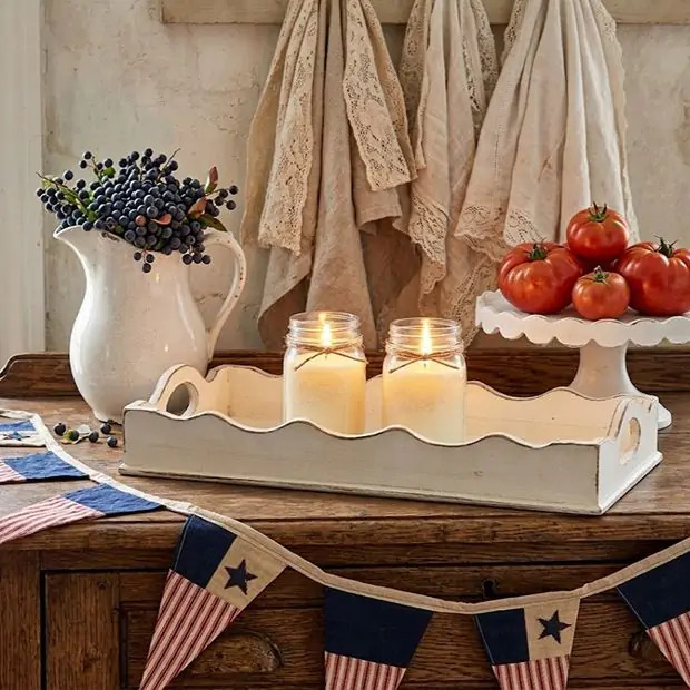 Scalloped Farmhouse Wooden Display Tray | Antique Farm House