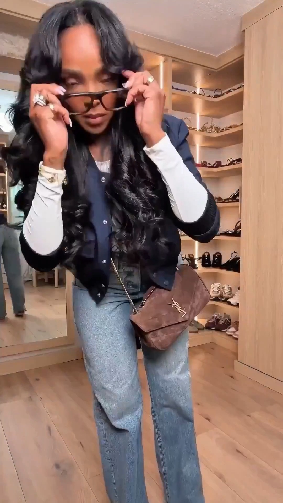 ✨ Elevated Everyday Looks You’ll Actually Wear

Effortless polish made simple with clean lines and versatile staples you can mix, match, and repeat all season. These are real-life outfits that feel comfortable enough for errands and coffee runs, but easy to elevate with heels or accessories when plans pop up. Each piece works overtime in your closet, so the cost per wear drops fast as you style them multiple ways.

Perfect for:
• Casual days and errands
• Coffee runs and daytime plans
• Everyday looks you can dress up or down

📏 Sizing:
Tops: Small
Bottoms: Small / 27 Long
Shoes: True to size

Measurements:
5’4” · 138–140 lbs · 36D · 27” waist · 40” hips

Tap to get details.

Everyday outfit inspiration, elevated casual style, versatile wardrobe staples, effortless chic looks, modern everyday outfits for women.

Follow me on Instagram and YouTube @kirasfashionfinds

Follow my LTK @kirasfashionfinds on the @shop.LTK app to view this post and get my exclusive app-only content!

#liketkit 
@shop.ltk
https://liketk.it/5KklT