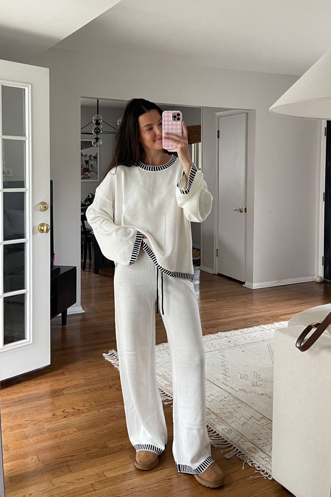 Happy October 1st! It’s officially cozy season so I broke out this matching set & uggs! Wearing size small in the set but an XS would’ve been good too, I’m 5’7”!

#LTKHalloween #LTKFindsUnder100 #LTKSeasonal