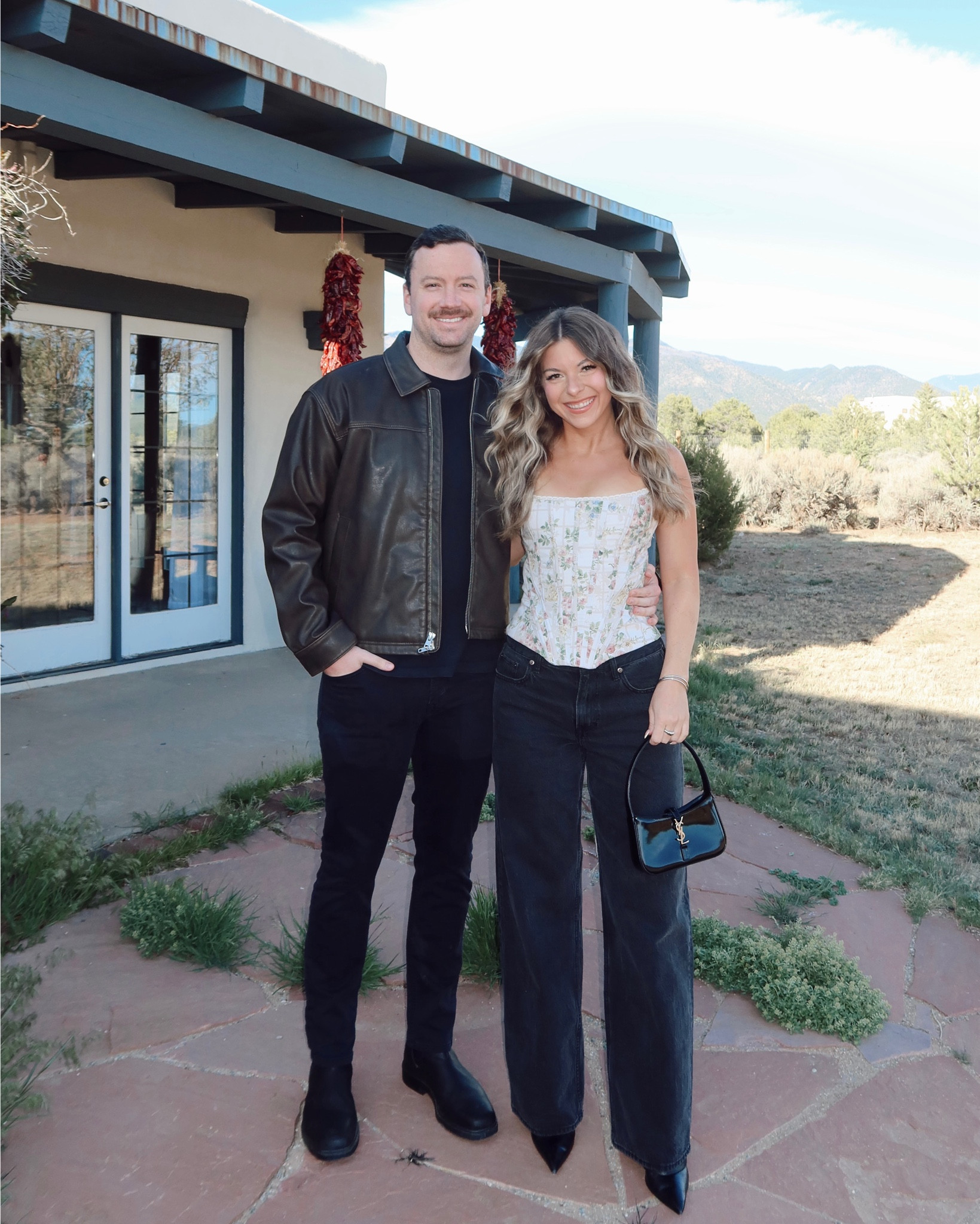 outfits from this weekend in New Mexico- date night to hiking

26 in jeans
i size up to a 4 in lululemon/ medium in sweatpants

divi: emerson15

hiking 
date night 
corset top 
athletic outfit 
swimsuit
one piece swimsuit

#LTKSeasonal #LTKgrwm #LTKootd