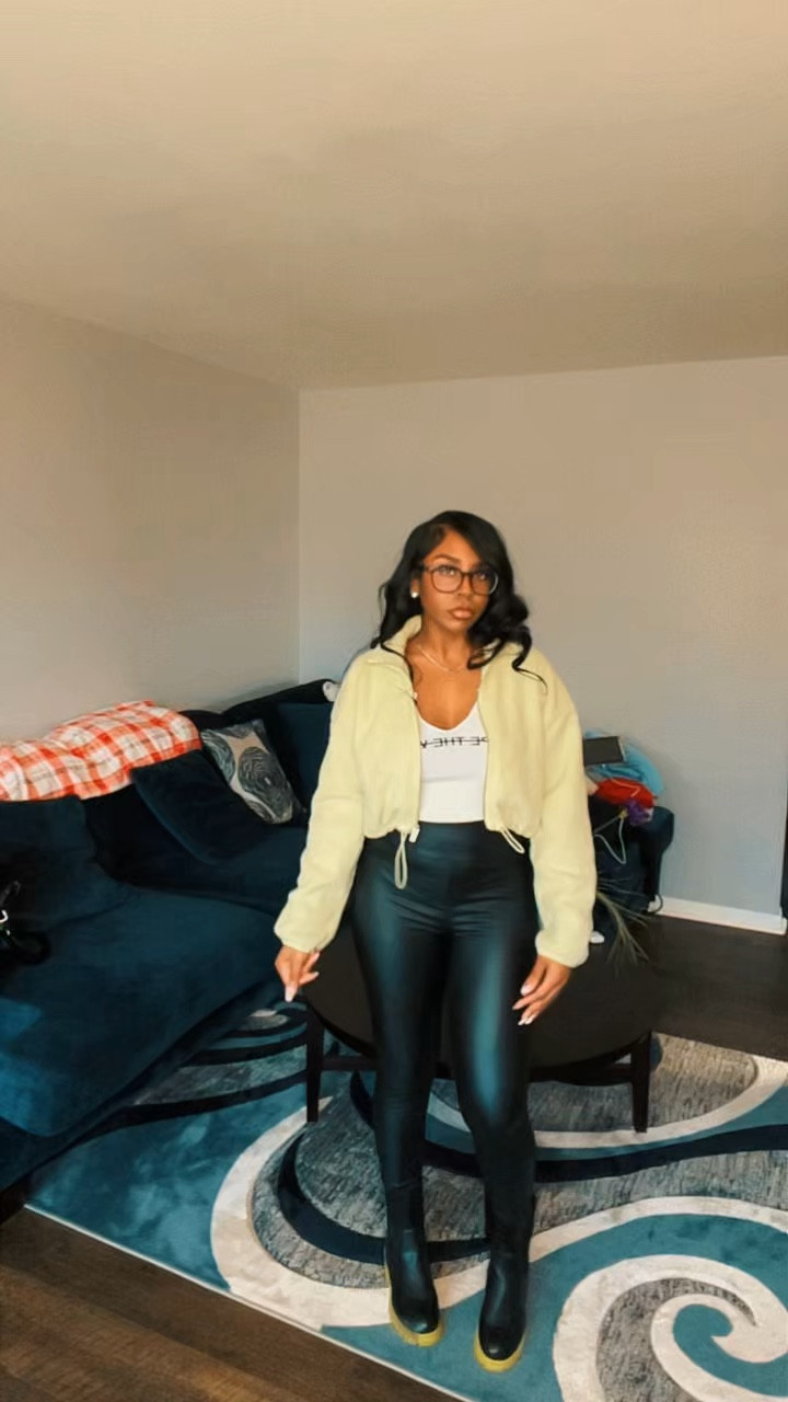 Leather leggings casual outfit idea 🖤

Styling black leather leggings with a cropped hoodie and chunky boots for a casual everyday street style look. Perfect for running errands, casual days, or a comfy but styled outfit.

#LTKootd #LTKdayinmylife #LTKgrwm