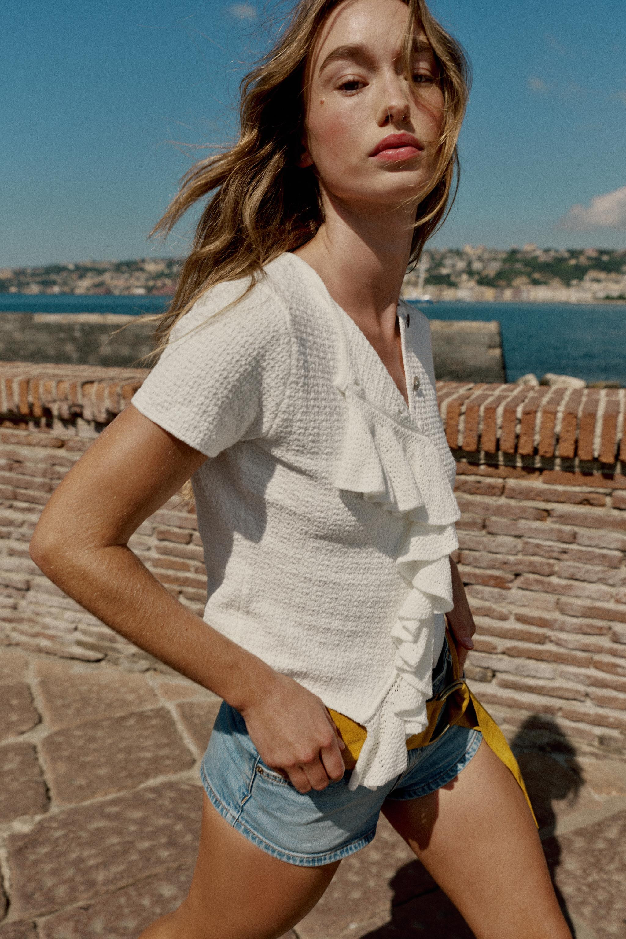 CARDIGAN WITH SHORT SLEEVES AND RUFFLES | Zara UK