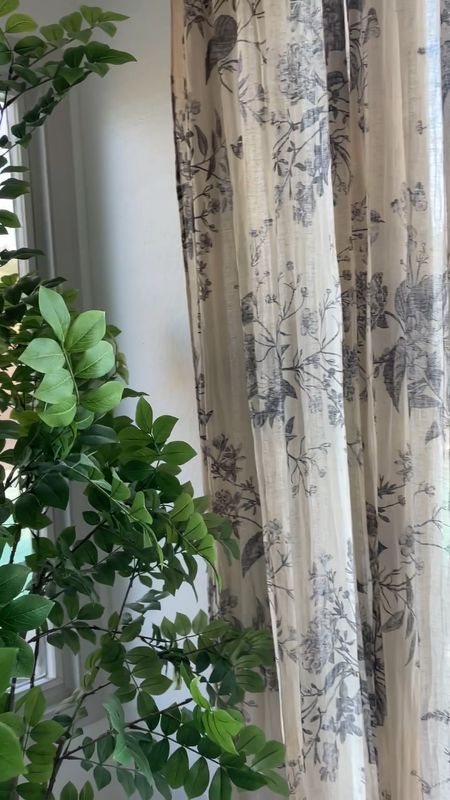 You all love this gorgeous H&M curtain, but apparently is discontinued so I’m sharing similar options 😉
-
Curtains. Home decor. Spring decor. Pottery barn. Amazon finds. Amazon store front. Amazon deals. 

#LTKFind #LTKunder100 #LTKhome