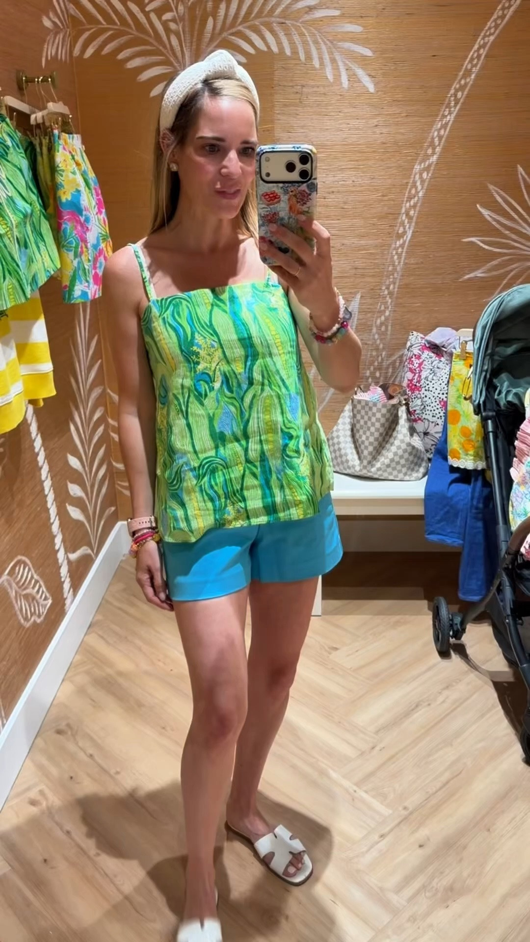 🌽 Sweet Corn 1972 Vintage Vault Set 💚

One of my favorite finds from Lilly’s Vintage Vault collection! 🌿✨ This Jesslyn Top features the iconic Sweet Corn 1972 print, a hand-painted archival design revived from Lilly Pulitzer’s heritage collection. Originally introduced in 1972, this whimsical print celebrates Lilly’s love of bold color, playful motifs, and artistic storytelling with vibrant shades of green, blue, and yellow inspired by rows of sweet corn swaying in the summer breeze. 🌽💛

Paired with the 3” Sarissa Stretch Shorts in a gorgeous aqua blue, this look is fresh, fun, and perfect for warm-weather days. ☀️

💚 Jesslyn Top in Sweet Corn 1972
🌽 Vintage Vault archival print
🩵 3” Sarissa Stretch Shorts
☀️ Easy summer outfit inspiration
🌴 Perfect for vacation, brunch, and everyday wear

I love how the bright aqua shorts pull the blue tones from the print while letting this special heritage pattern take center stage. Such a fun piece of Lilly history brought back to life! ✨

Lilly Pulitzer Vintage Vault, Sweet Corn 1972 print, Jesslyn Top, Sarissa Stretch Shorts, archival Lilly print, colorful summer outfit, preppy style inspiration, resort wear fashion, vacation outfit ideas, coastal chic style, bright summer wardrobe, heritage Lilly Pulitzer collection, country club style, colorful feminine fashion, summer vacation style 💚🌽🩵☀️✨

#LTKOver40 #LTKootd #LTKPetite