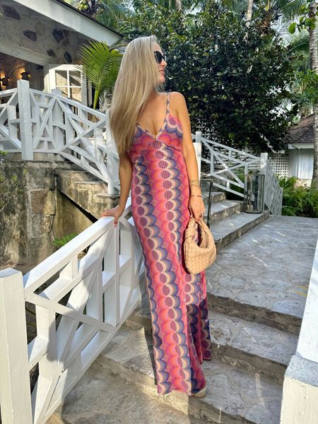 Obsessed with this maxi dress! Perfect for a night out with friends this summer! 
#maxidress #vacationdress #summerdress #nightoutdress

#LTKSeasonal #LTKstyletip #LTKFind