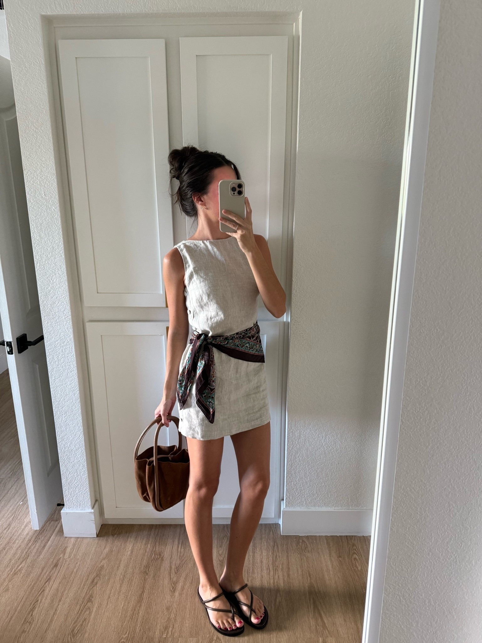 I am 5’7 wearing size XS in the dress!