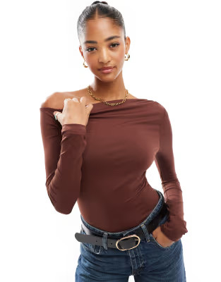 ASOS DESIGN off shoulder long sleeve body in chocolate brown | ASOS (Global)