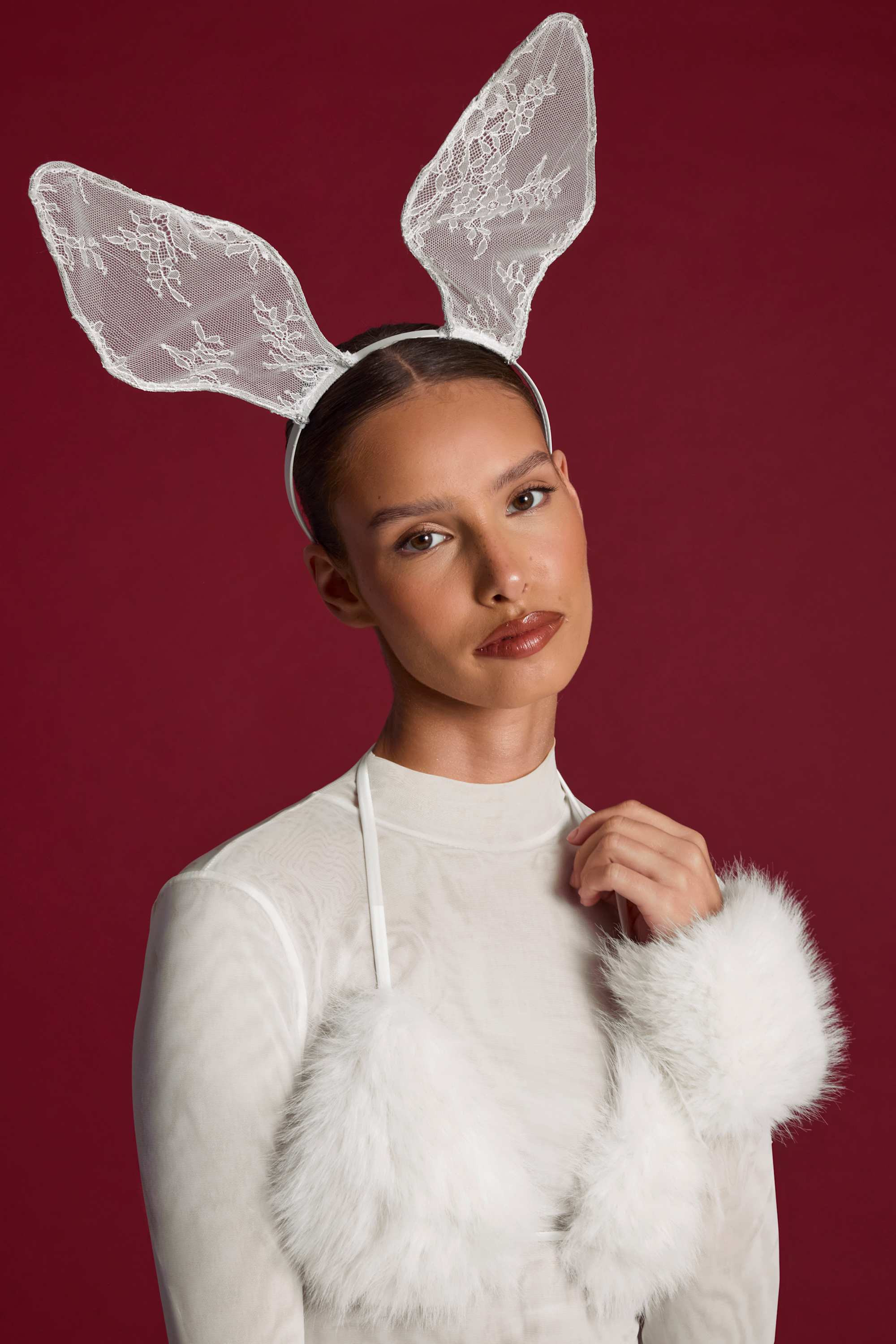 Wired Lace Headband in White | Oh Polly