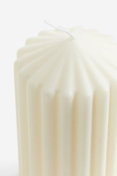 Bougie pilier rainurée | H&M (FR, IT, ES, PT, BE)
