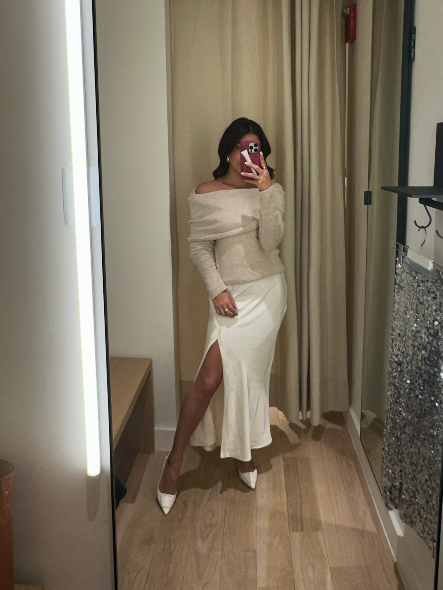 Winter work outfit ❄️

Satin skirt, cashmere blouse, off shoulder top, white outfit, workwear, winter transition outfit

#LTKSeasonal #LTKStyleTip #LTKWorkwear