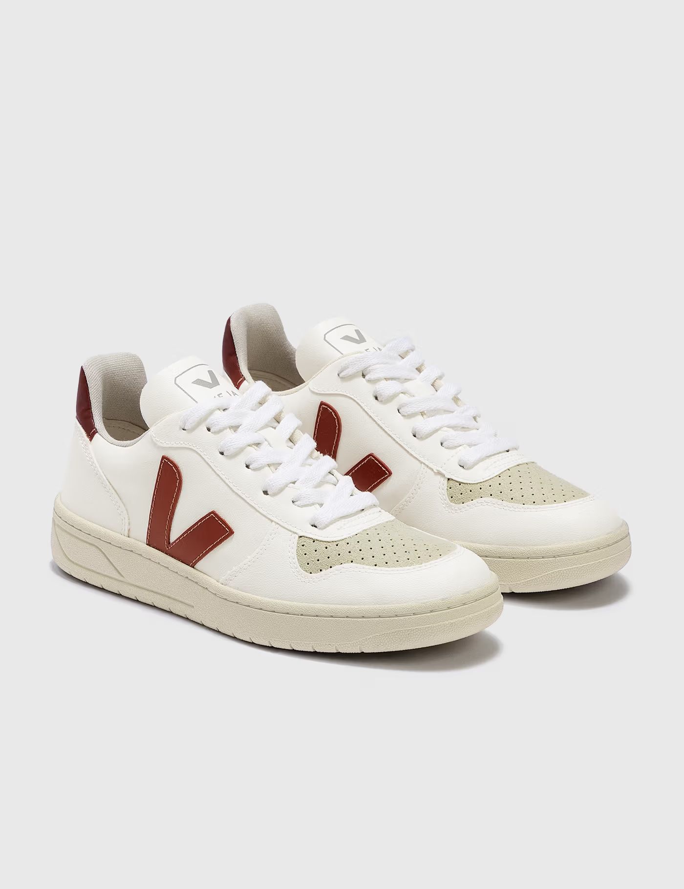 Veja V-10 CWL | Hypebeast