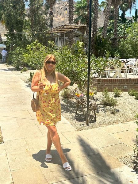 sundress szn 🌻💛🌞
wearing an XL / tts 

yellow sundress, summer dress, floral dress 

#LTKcurves #LTKstyletip #LTKunder50