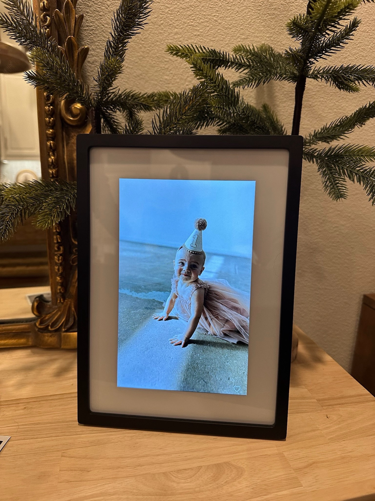 Amazon sale alert! We love our skylight frame! It’s the perfect gift for parents or grandparents! 

#LTKHoliday #LTKSaleAlert #LTKGiftGuide