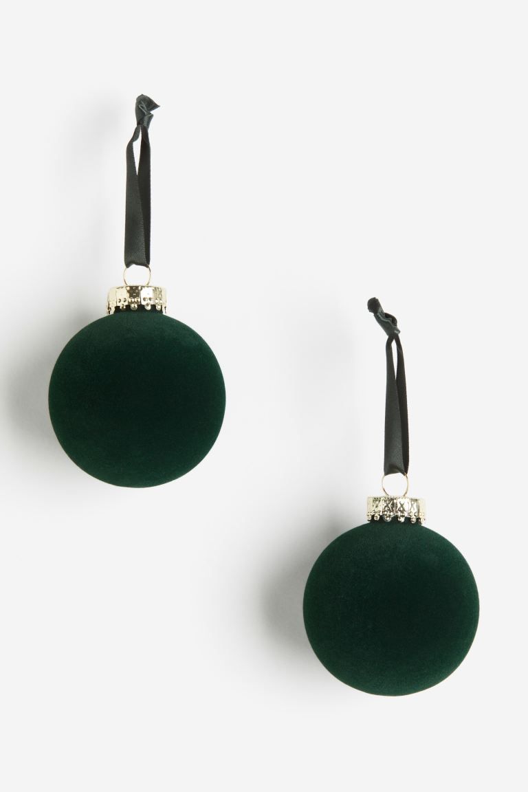 2-pack Flocked Ornaments - Dark green - Home All | H&M US | H&M (US + CA)
