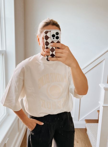 Anine Bing x Reebok T-shirt

Oversized fit, went with true size M. 

Anine Bing 



#LTKover40 #LTKActive #LTKfindsunder100