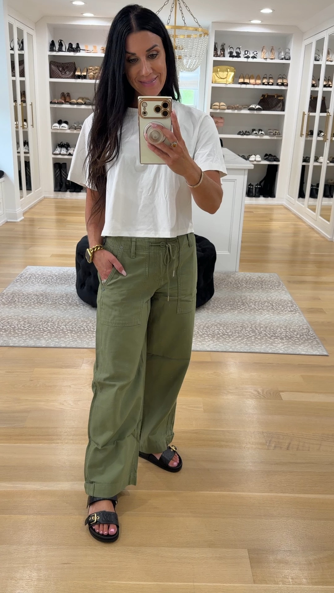 The cutest Abercrombie pants for fall