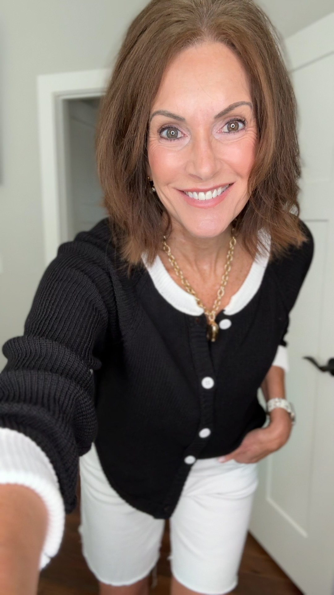 Cardigan - m
Shorts - size 6. Sold out but linked the blue ones 


Fall style 

#LTKShoeCrush #LTKFindsUnder50 #LTKStyleTip