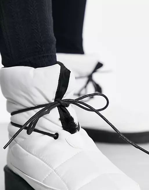 South Beach padded snow boots in white | ASOS (Global)