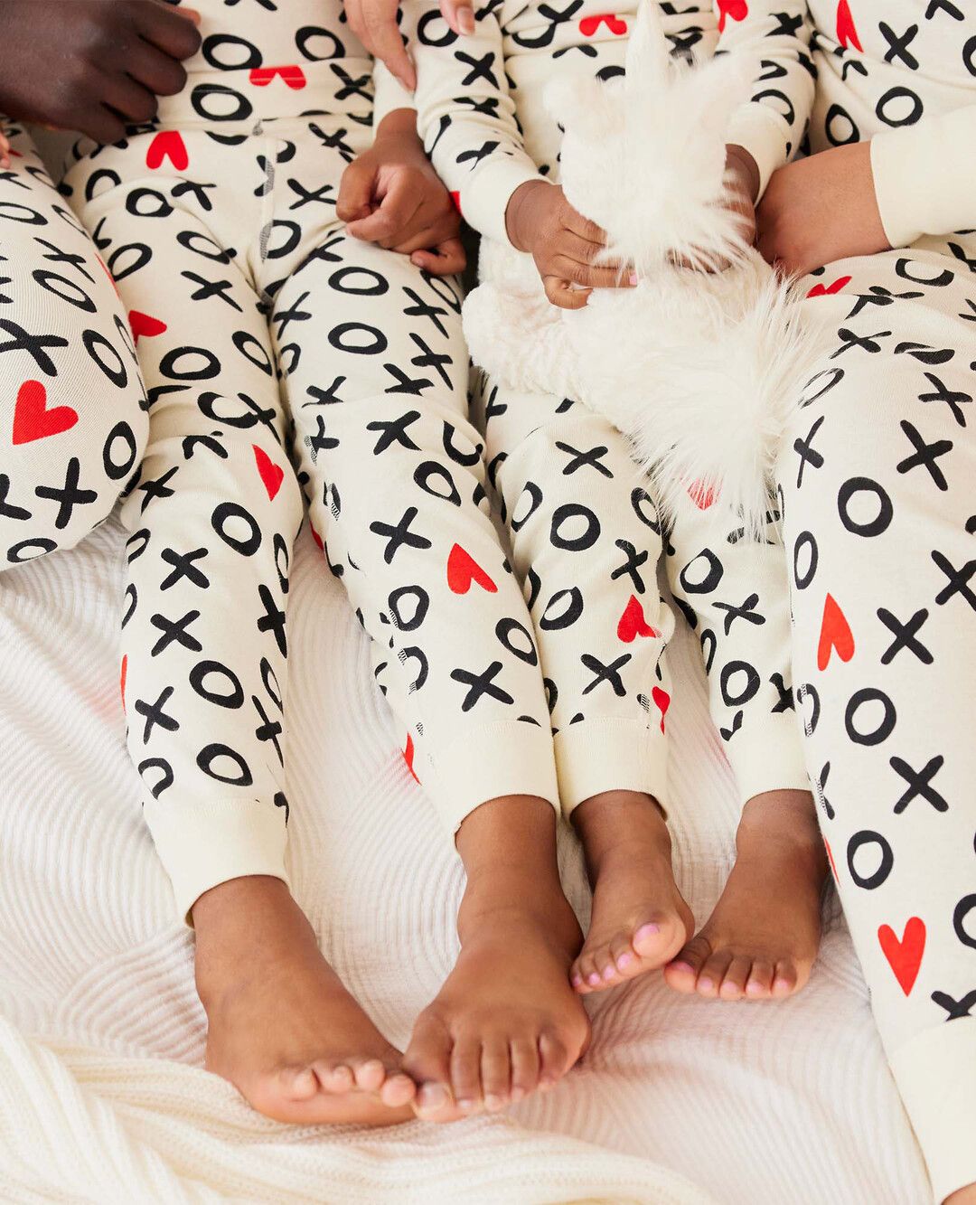 Hugs and Hearts Matching Family Pajamas | Hanna Andersson