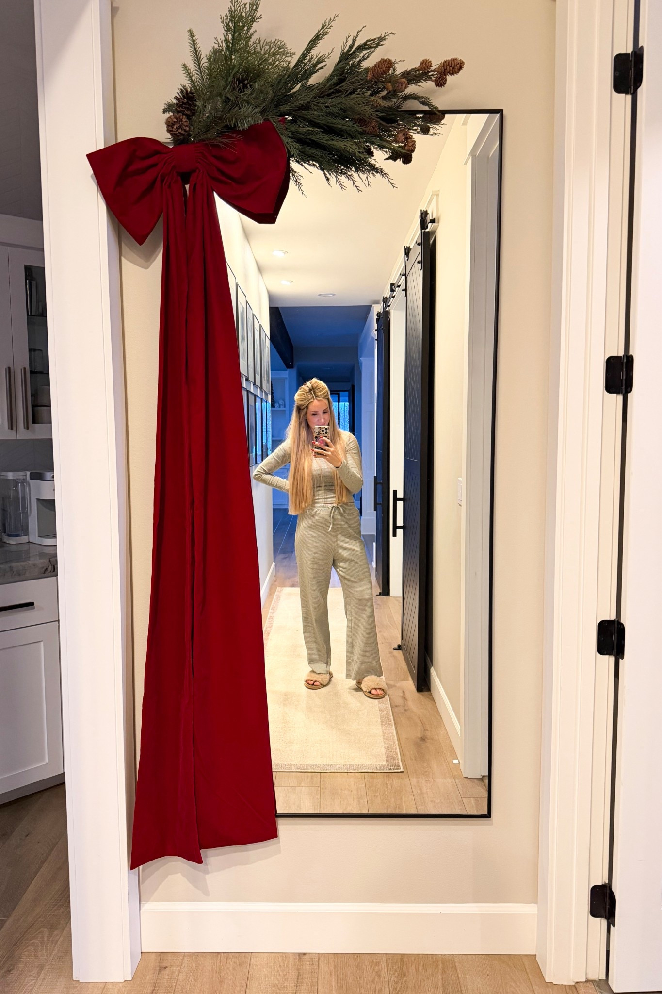 Crushing over this velvet red bow!

Holiday, holiday decor, holiday home, Christmas, Christmas decor, Christmas stems, pinecones, velvet, bow, ribbon bow, Christmas party, Christmas greenery

#LTKHome #LTKSeasonal #LTKHoliday