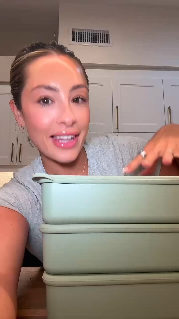 The best bento box for airplane snacks!

#LTKgrwm #LTKdayinmylife #LTKBeauty