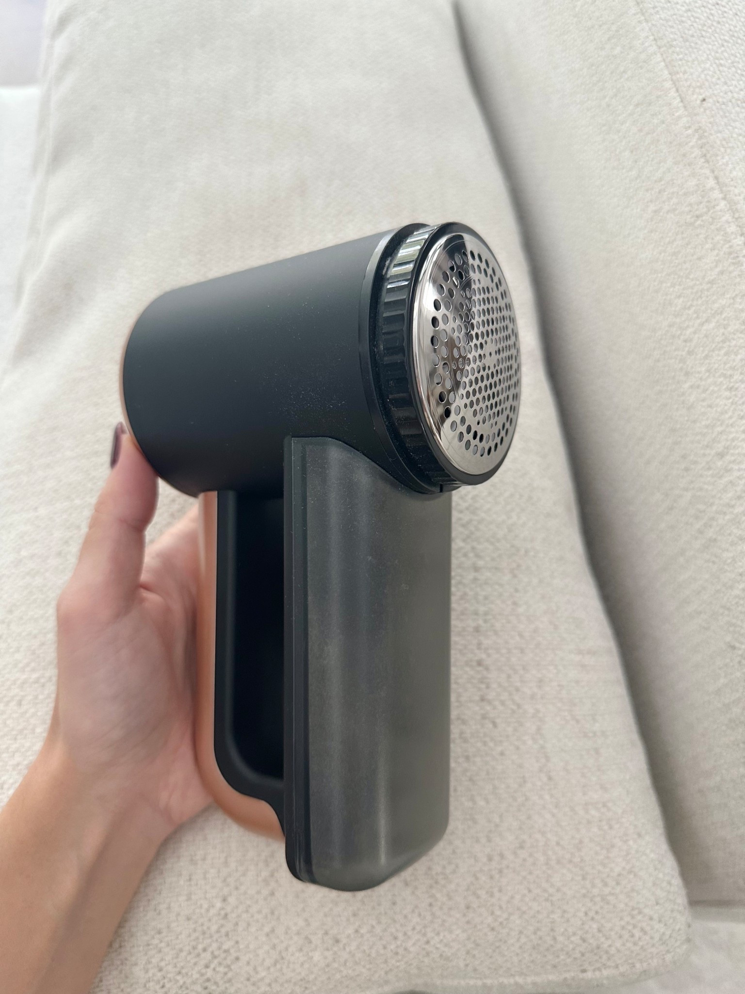 Just upgraded my fabric shaver!

Home decor, home fines, Cleaning couch sofa, Amazon fines 

#LTKSaleAlert #LTKHome #LTKFindsUnder50