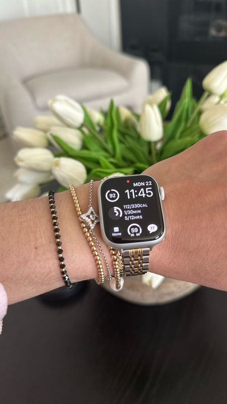 New Apple Watch + skinny watch band

UndeniablyElyse.com

Amazon finds, jewelry, fashion accessories, wrist stacks

#LTKstyletip #LTKfindsunder50