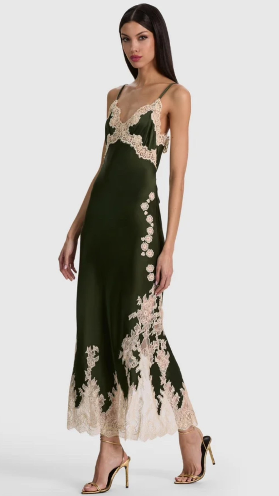 Add This to Your Cart NOW 💚

#LTKSeasonal #LTKootd #LTKOver40