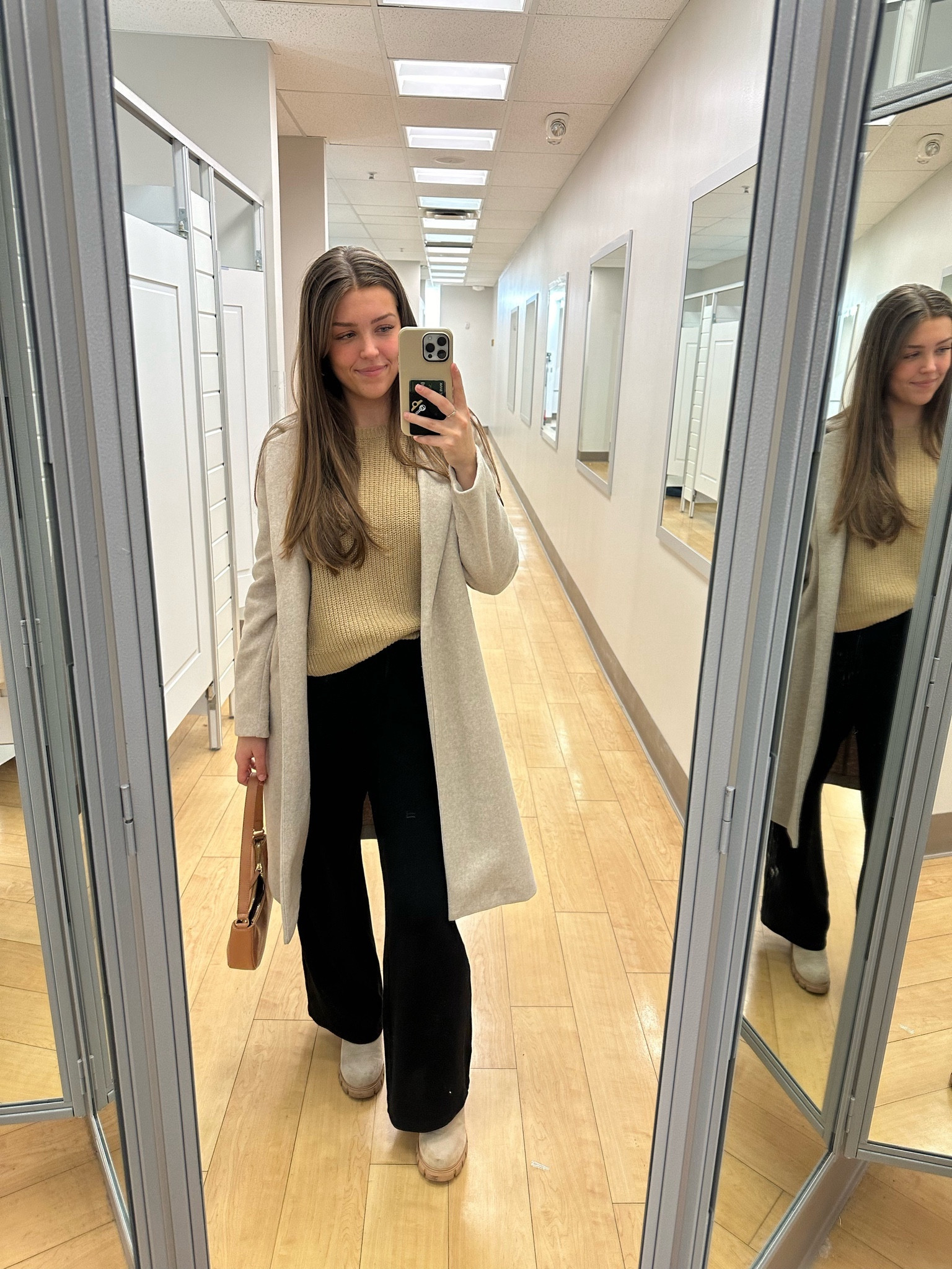 casual warm and cozy neural sunday outfit. 

#brunchoutfit #neutrals #winterneutrals

#LTKU #LTKMostLoved #LTKstyletip