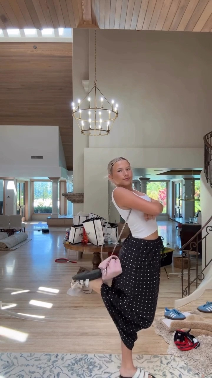 Church outfit 🤍🖤

#LTKFindsUnder100 #LTKFindsUnder50 #LTKU