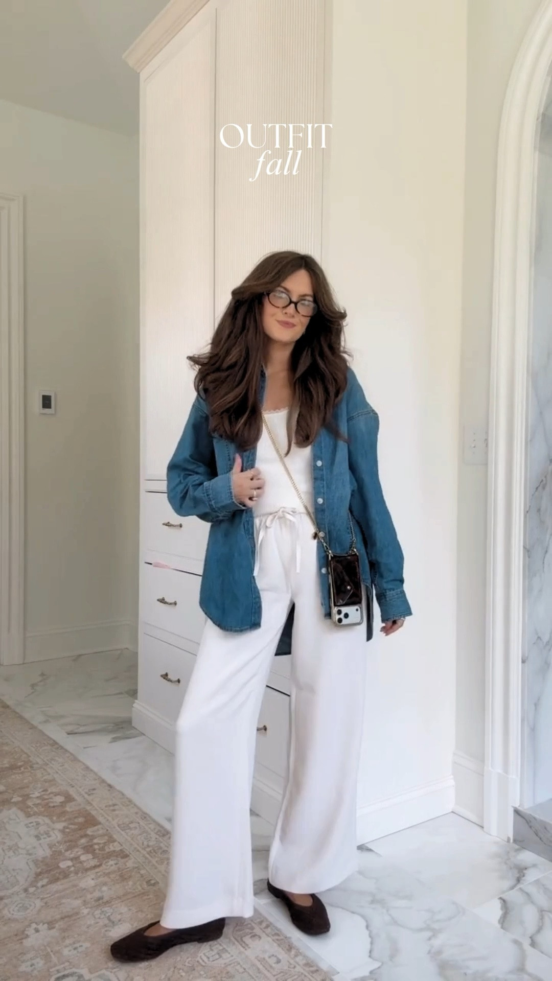 This outfit is perfect as a mom on the go! It’s so comfortable but also put together. Everything is true to size 🤎

#LTKootd #LTKSeasonal #LTKmomlife
