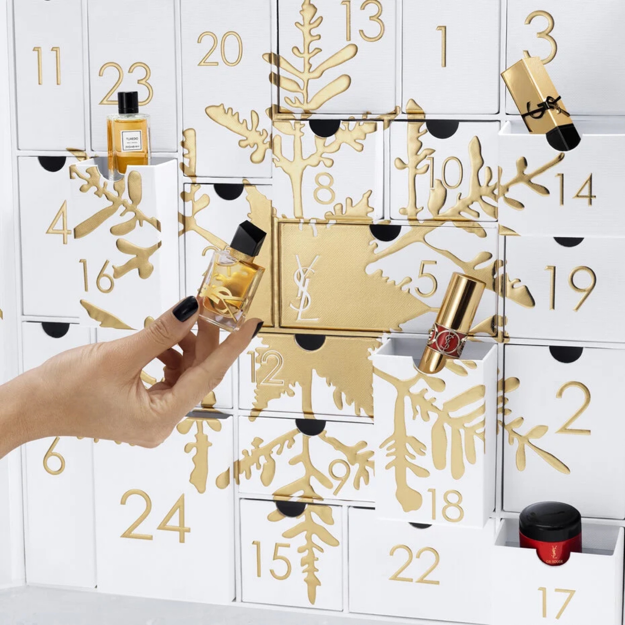 Luxury Holiday Advent Calender ❄️ 

#LTKHoliday #LTKGiftGuide #LTKSeasonal