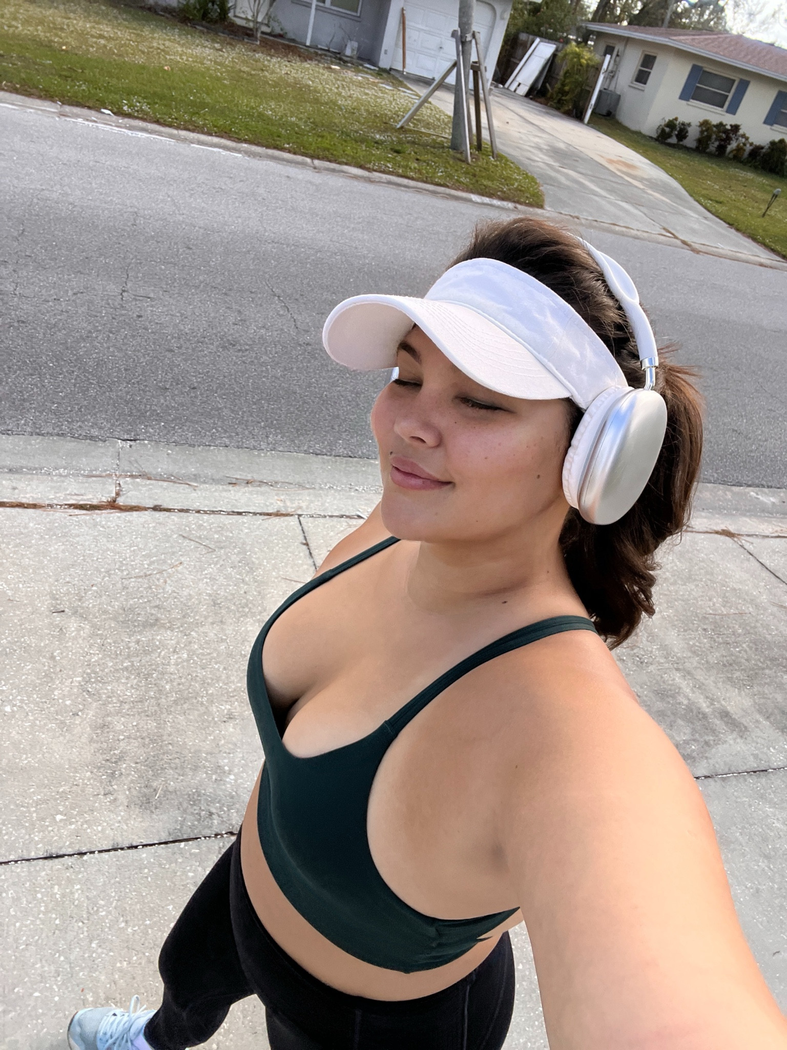 Fabletics gym clothes green gym top white viser AirPods 

#LTKMidsize #LTKActive #LTKStyleTip