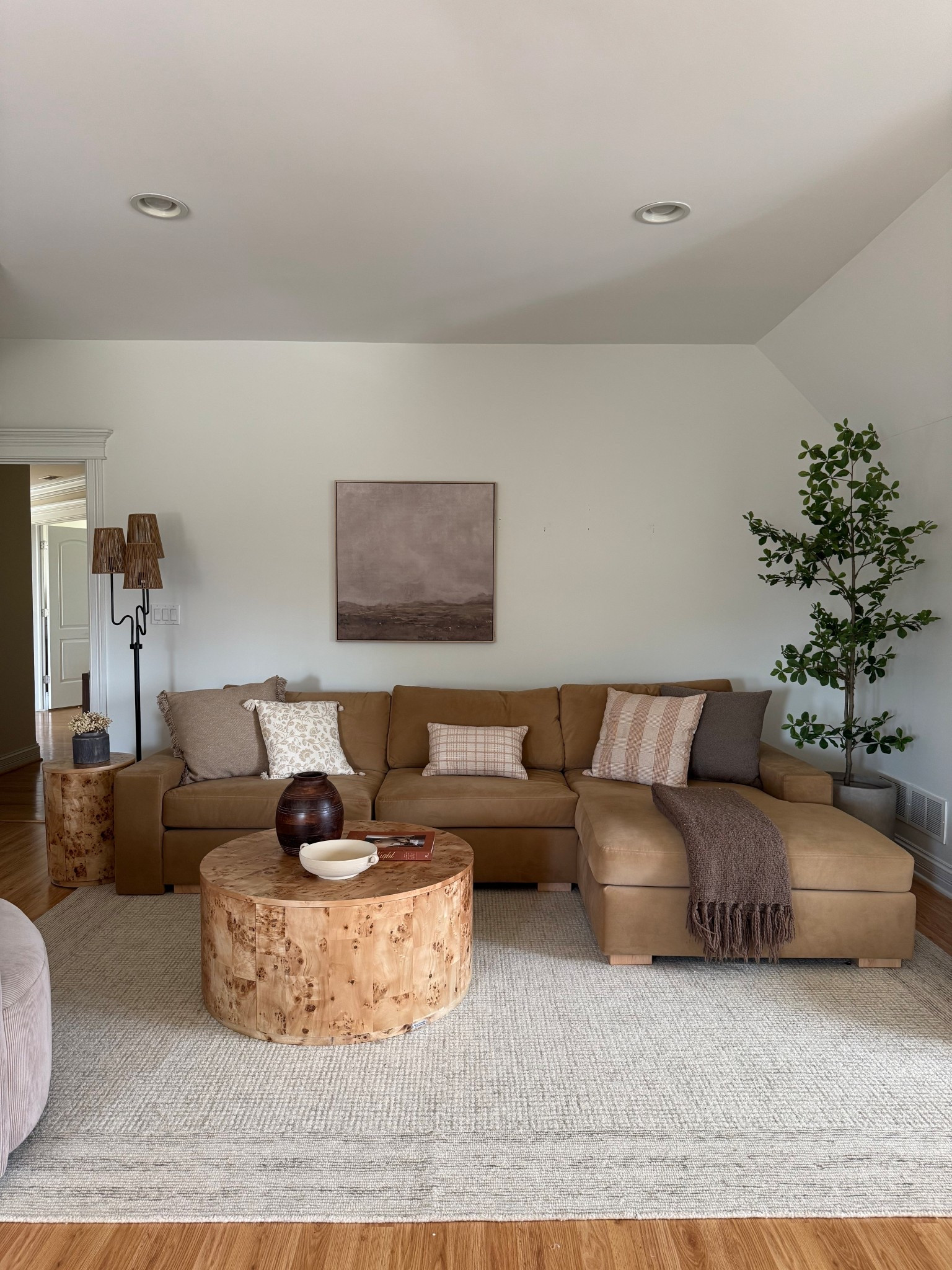 Our bonus room sectional is on sale now! It’s performance fabric, cushions remove for washing and super comfortable! 


#LTKSaleAlert #LTKSeasonal #LTKHome