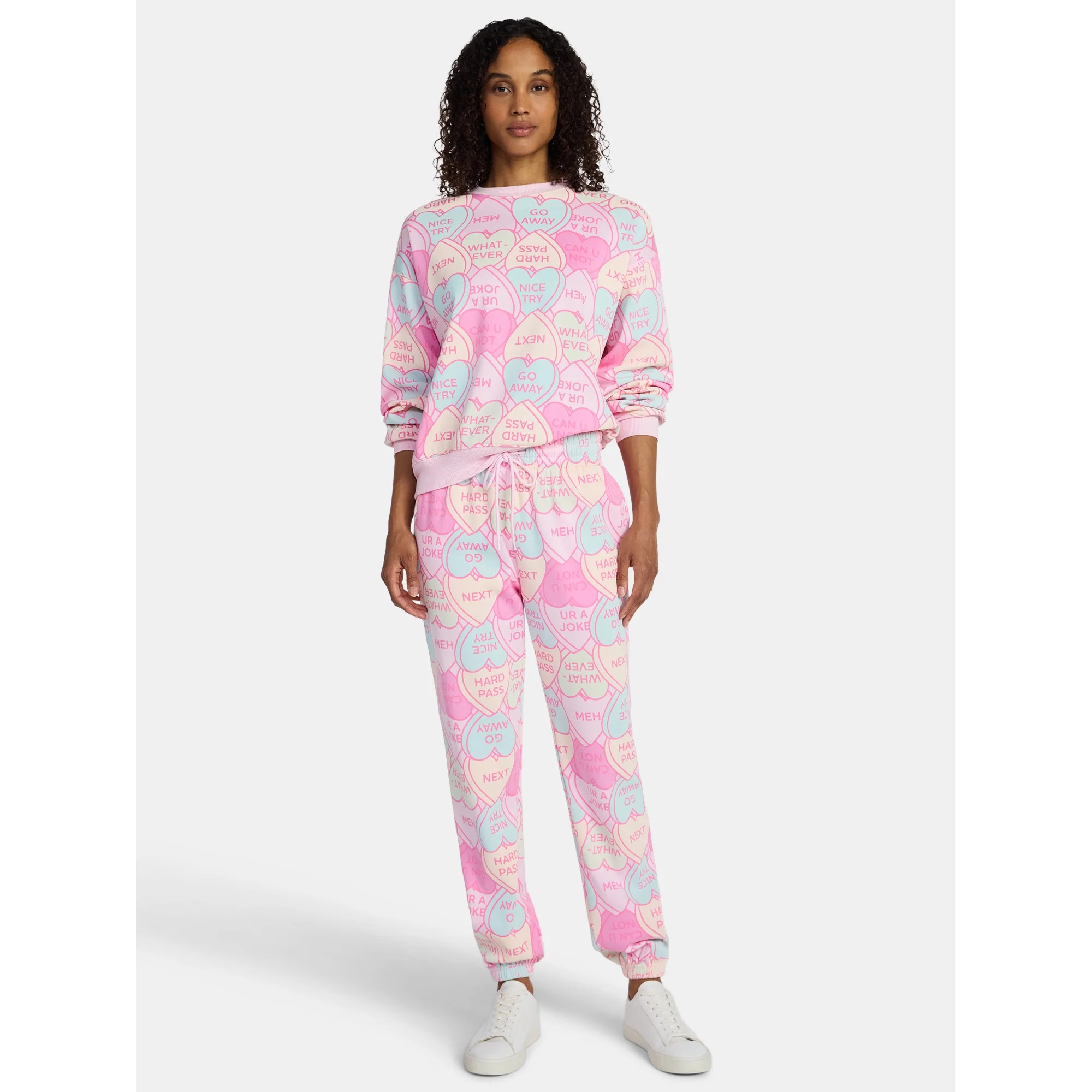 Candy Hearts Women's and Women's Plus Graphic Fleece Joggers, 30'' Inseam, Sizes XXS-4X | Walmart (US)