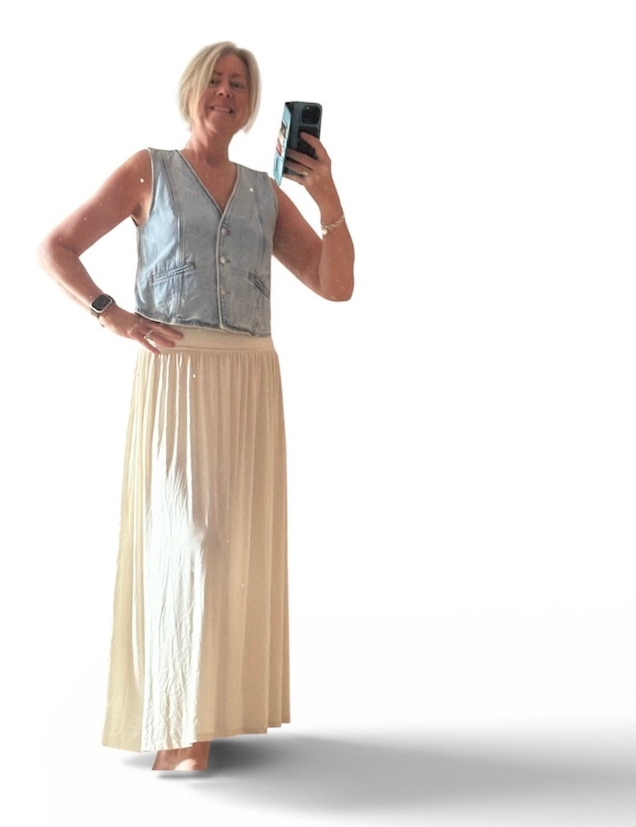 It’s back!!  
The 2 in 1 dress  from Lululemon
This dress converts to a skirt by rolling down the bodice   Or cn be worn as  a strapless maxi dress by pulling it up over the chest .   
It’s available in two shades , beige and black and is selling out fast !  
The fabric is luxurious and smooth and not see through .   
A beautiful casual summer wear for all occasions !  
Just click on my ltk link in my bio for this exact dress .  

2 in 1 dress @lululemon 

#flowy
#softandcomfy
#skirtandadressinone
#maxi
#summerfinds

#LTKdresses #LTKcanada #LTKsummer