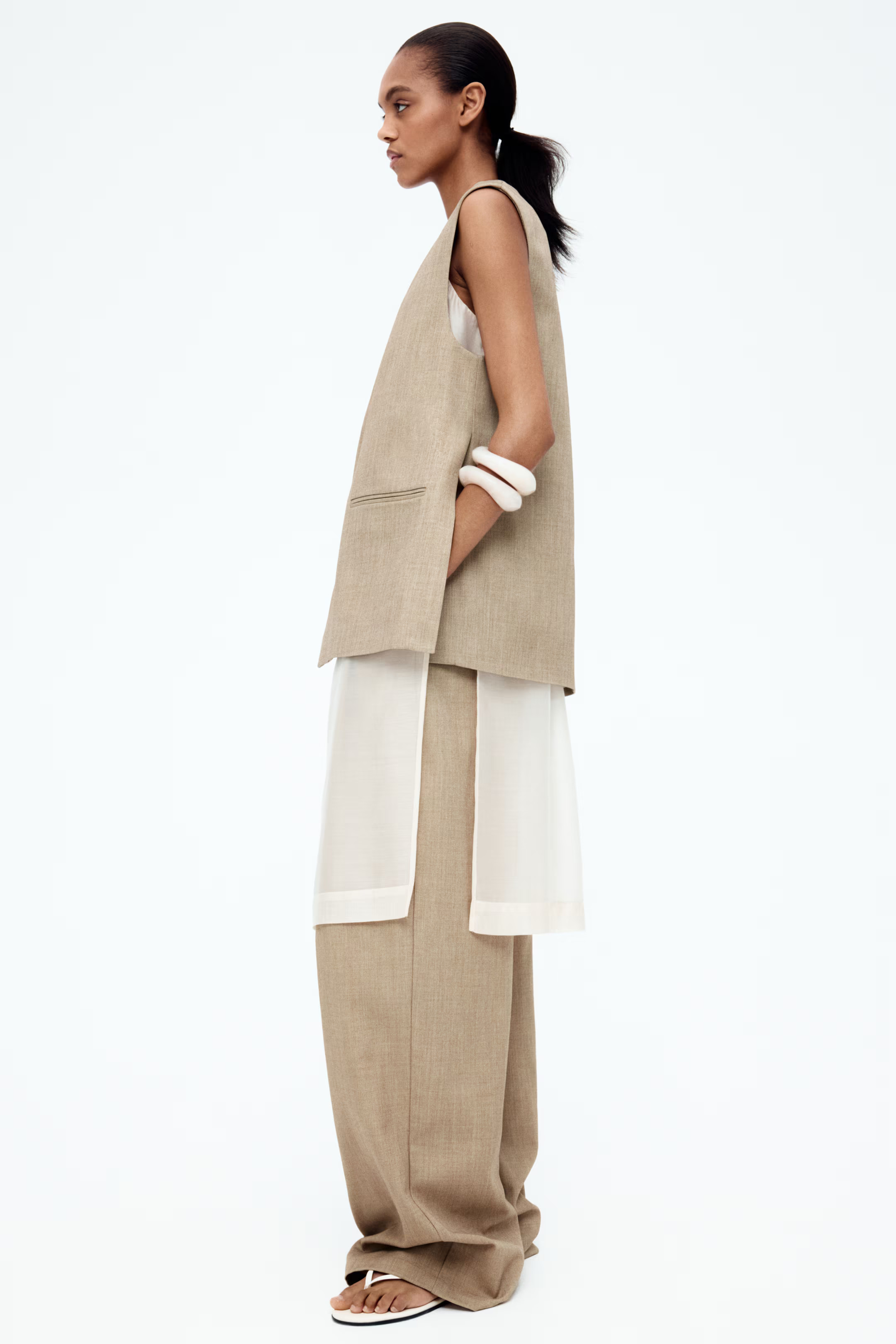 Side-slit suit waistcoat | H&M (UK, MY, IN, SG, PH, TW, HK)
