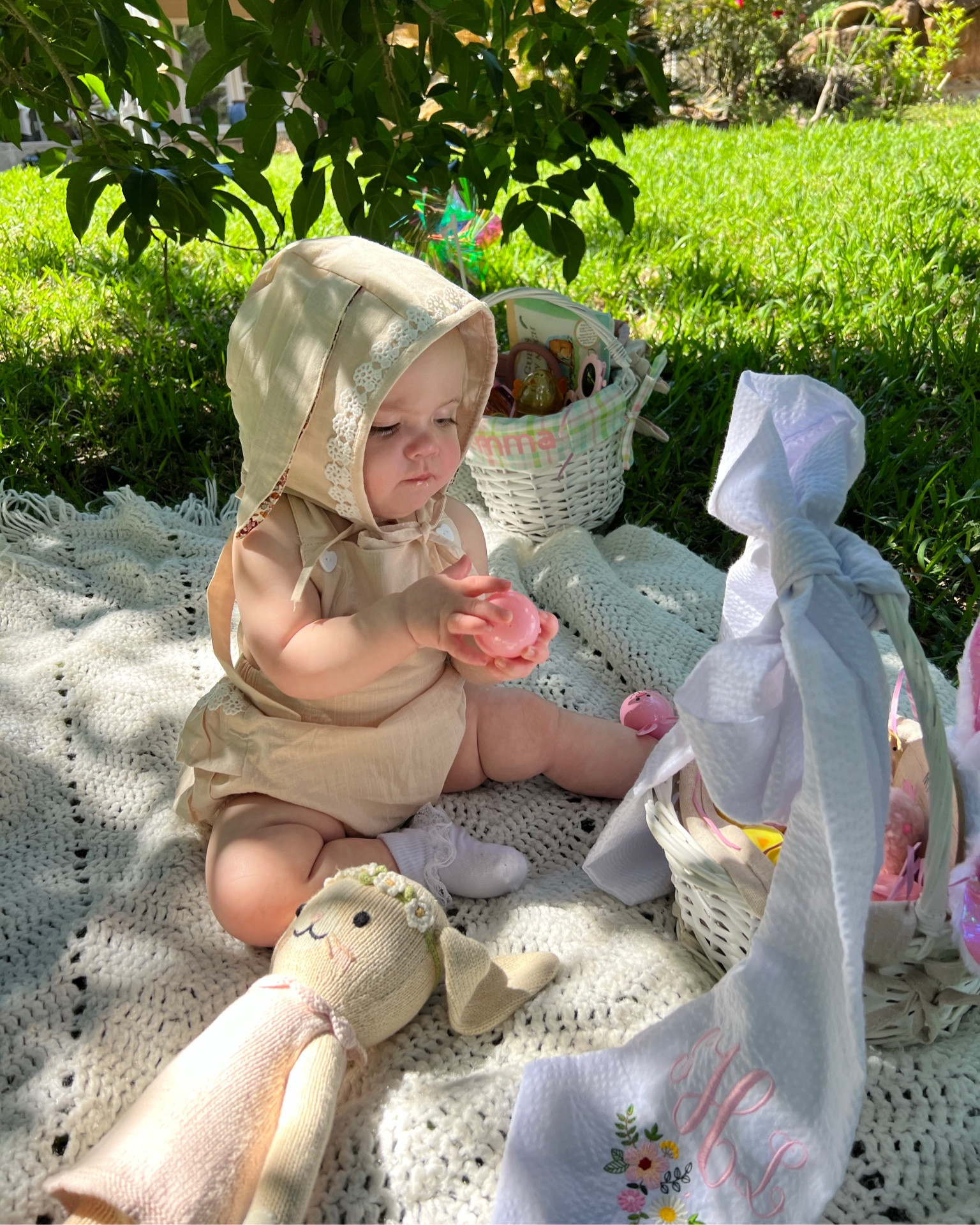 Easter baby outfit 
Bunny outfit 
Basket
Monogrammed bow
Amazon finds #LTKunder50 

#LTKfamily #LTKbaby