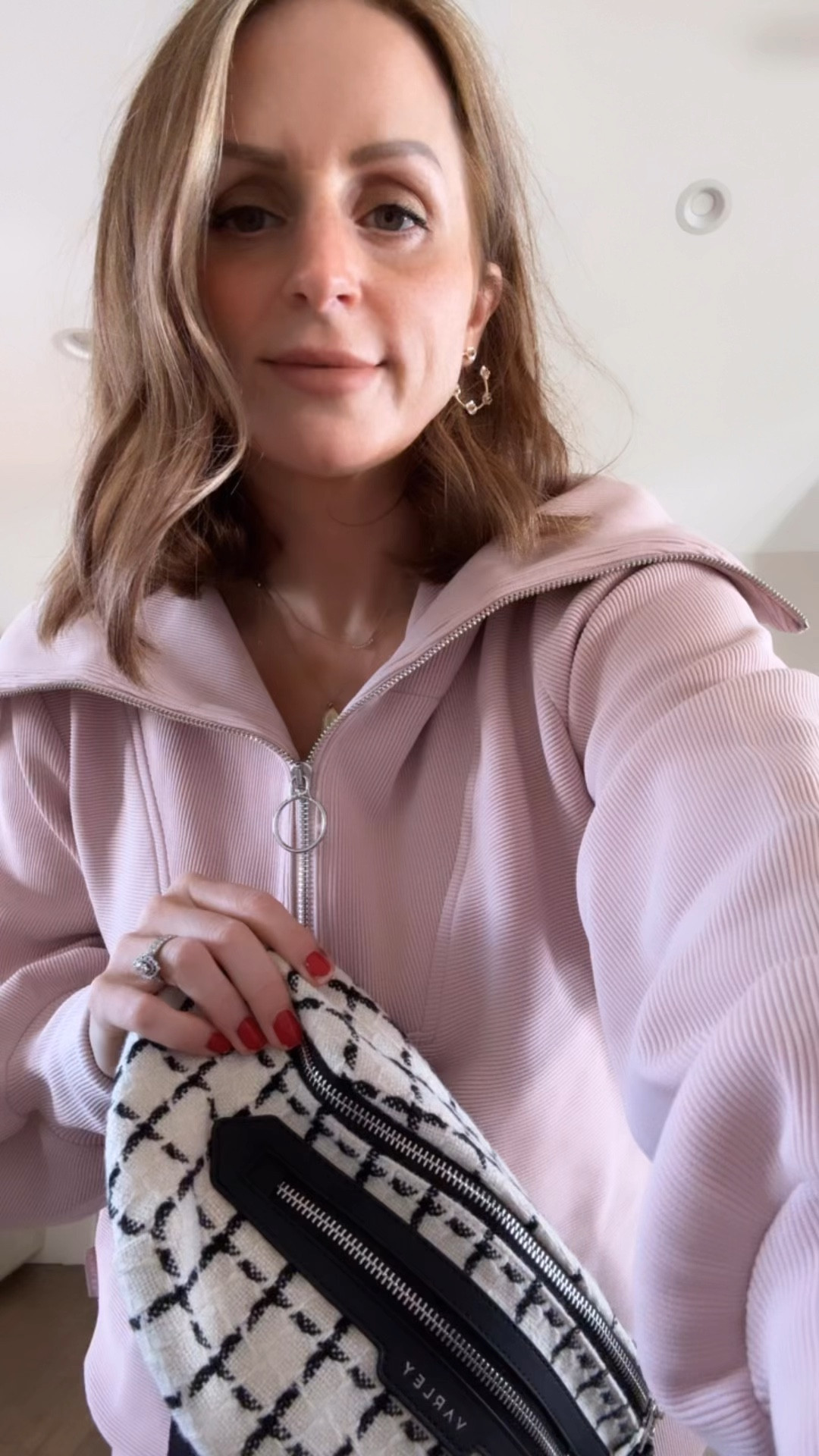 The perfect fall/winter bag!! I love how it goes with everything and you can fit literally a ton of stuff in this bag! It’s super durable and great for on the go! Varley 

#LTKSeasonal #LTKActive #LTKVideo