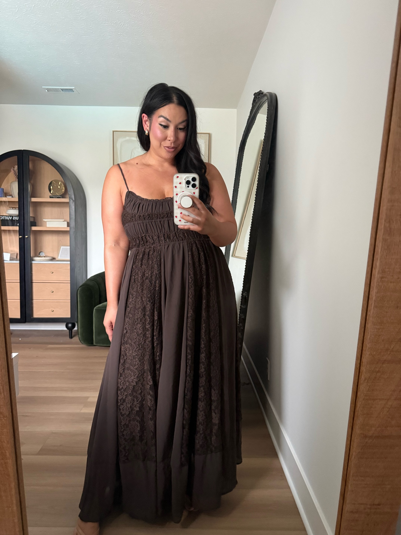 Amazon dress comes in a bunch of colors I’m in an xl

Summer dresses, midsize outfits

#LTKootd #LTKgrwm #LTKMidsize