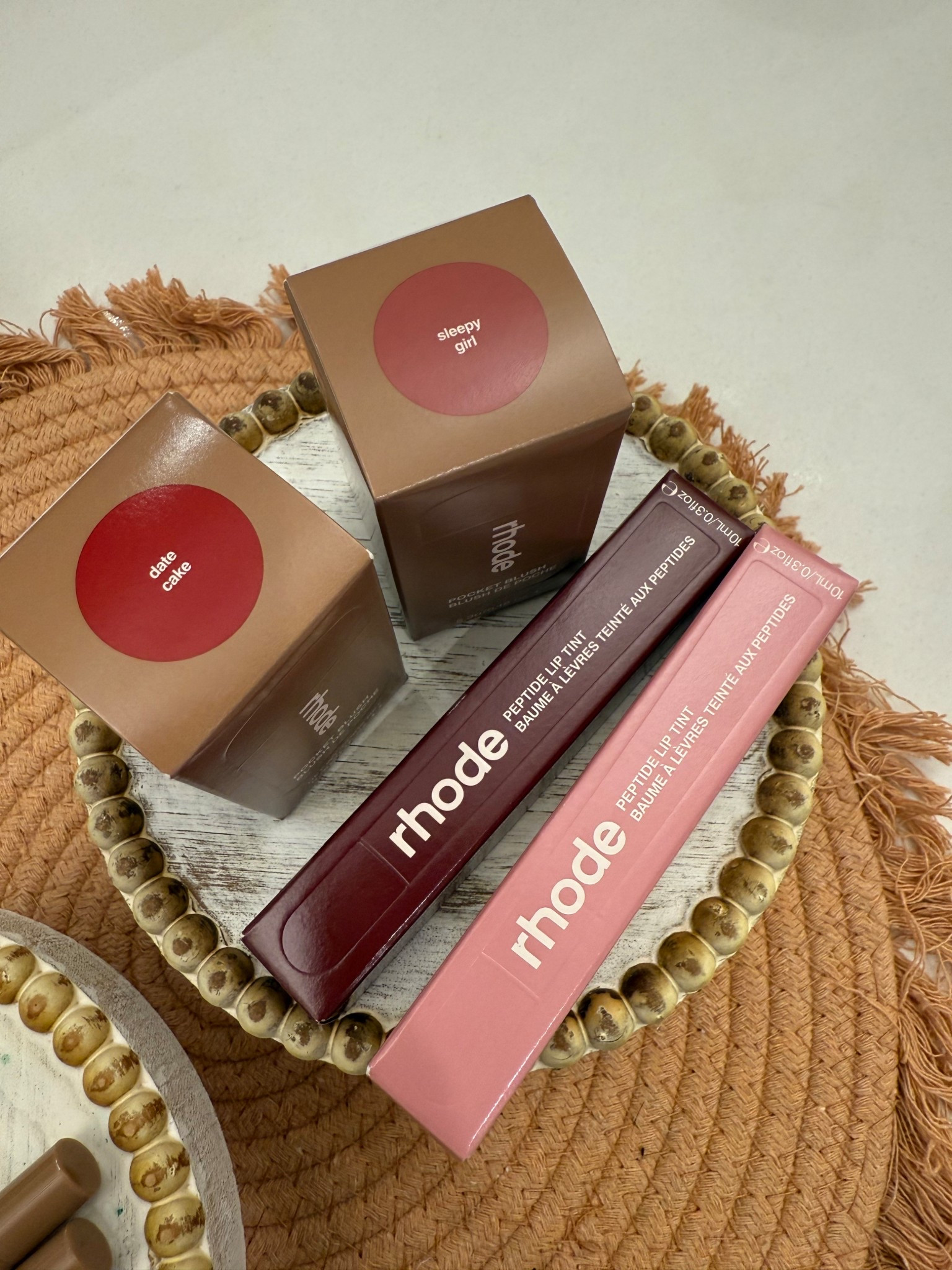 These lip tints are the prettiest neutrals: Rhode
• Ribbon 🤍
• PBJ 🍇🤎 (my fave!)

#LTKBeauty #LTKSeasonal #LTKGiftGuide