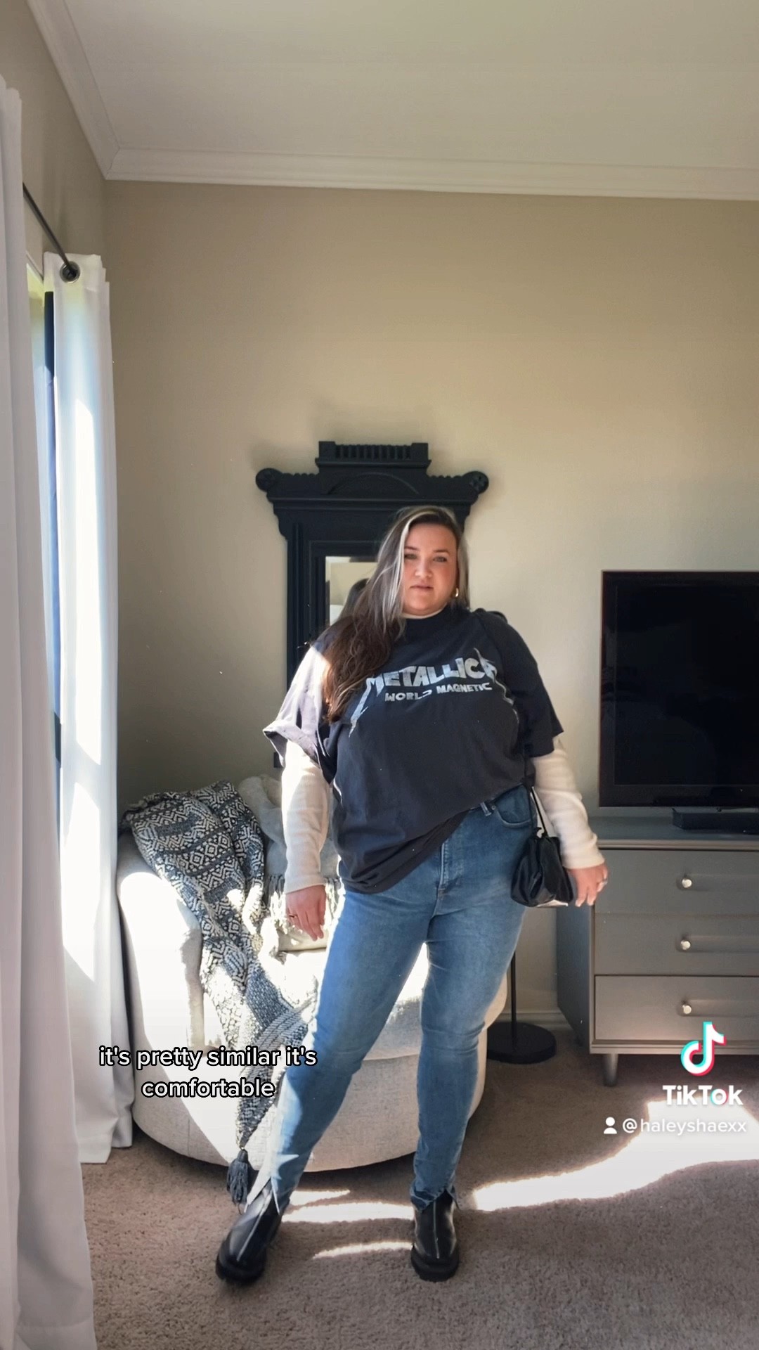 Click on my Good American link from my tik tok bio for the jeans

Jewelry & handbags are linked to my Amazon storefront 