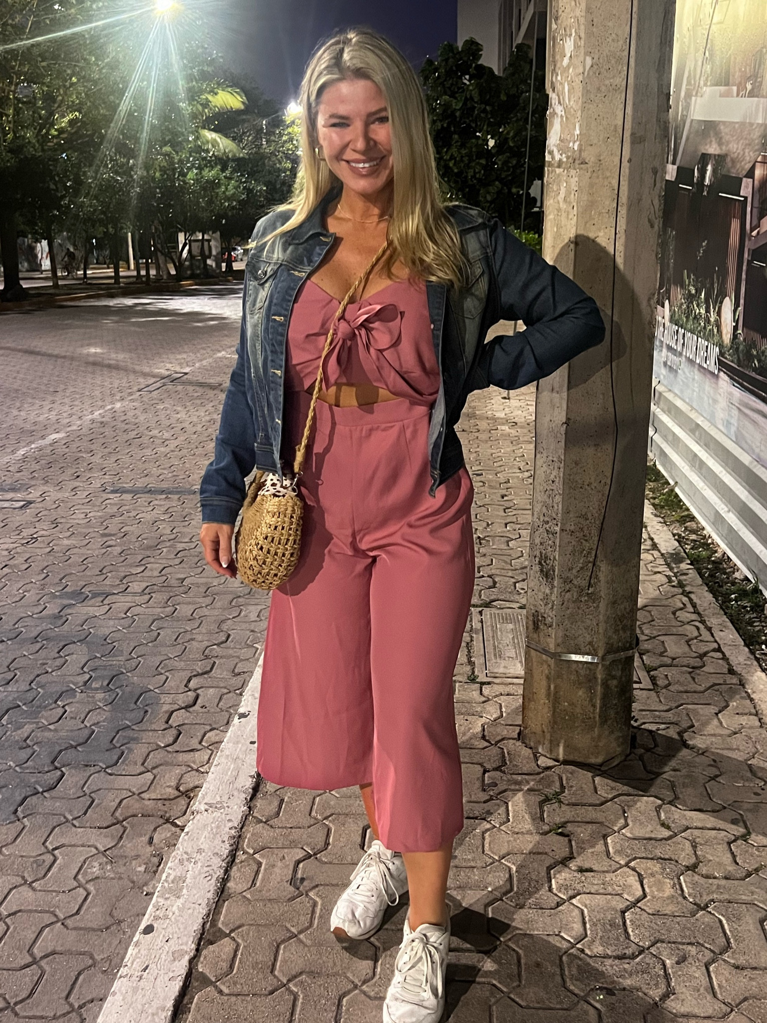 First night of vacaytion

#LTKmidsize #LTKtravel #LTKSeasonal