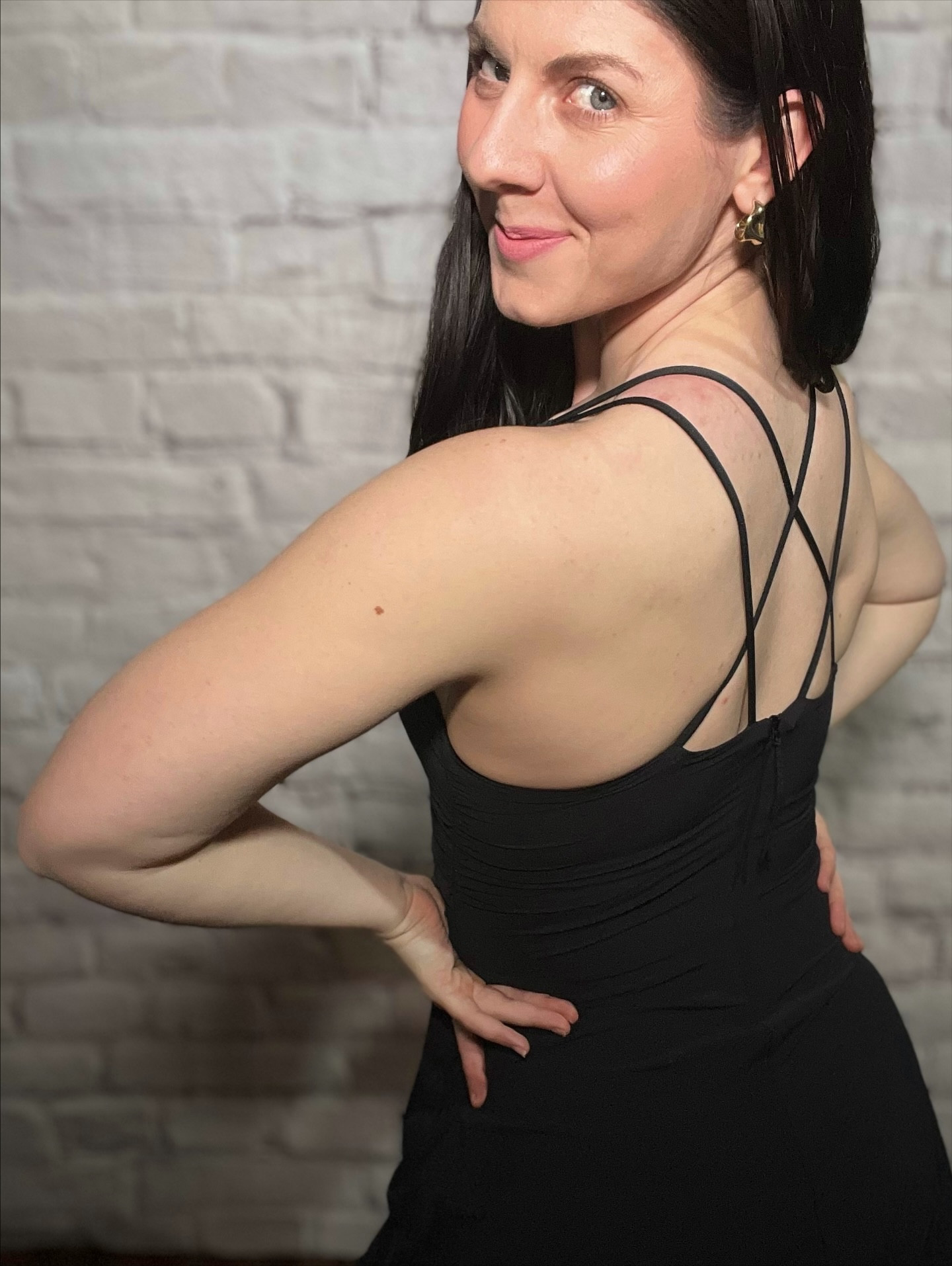 you look like you need a deal you actually care about 🖤 #KnixAmbassador 

✨ knix is running their black friday + cyber monday sale, and they gave my community an extra 10% off orders $100+ with code: THEBANANNIEDIARIES10 

✨ the sale runs Nov. 18 – Dec. 2, so if you’ve been eyeing their bras, undies, loungewear, or shapewear… this is the time.

✨ link in my bio and in my stories! ( https://get.aspr.app/SH1PgK ) 

💖 follow @thebananniediaries for more exclusive deals, holiday finds, and creator-approved favorites.

#knix #knixpartner #blackfridaysale #cybermondaydeals #holidaydeals #shoppingtips #contentcreatorlife @knixambassadors @knix #TheBanannieDiaries #TheBanannieDiariesByAnnie #bananniediaries #ctcreator #giftguide2025 #holidaystyle #viralreels #aestheticreels

tags: knix black friday sale, cyber monday knix deals, knix discount code, bras and underwear sale, shapewear holiday deal, loungewear gifts for her, lifestyle creator, holiday shopping inspo, best black friday deals 2025, sport dress, built in shorts, built in bra, padded dress, leakproof panties, supportive bras, period panties, creator exclusive discount, viral holiday savings, women’s basics sale