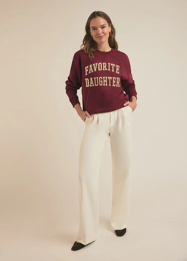 THE COLLEGIATE SWEATSHIRT | Favorite Daughter