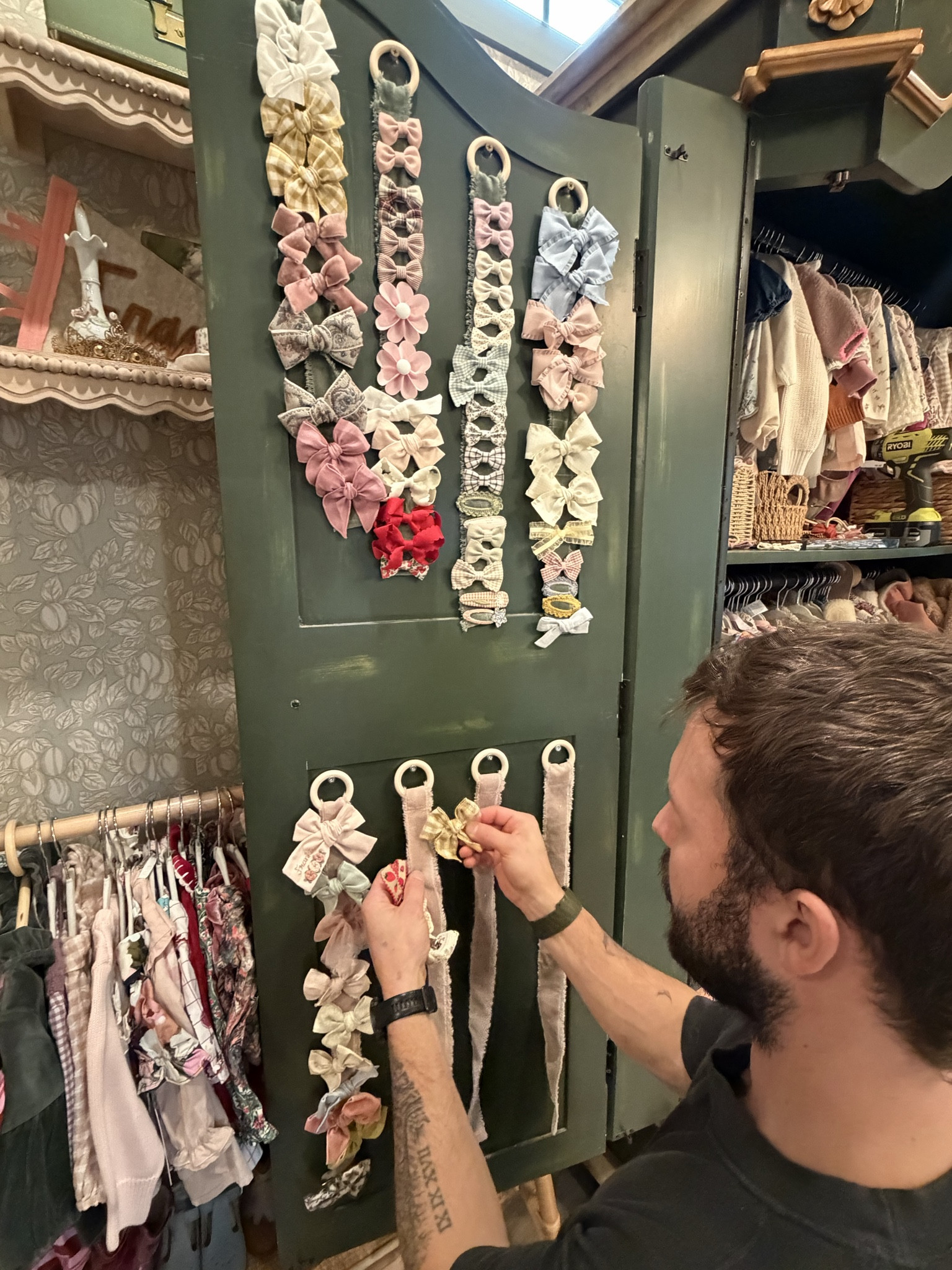 So glad Cameron is equally obsessed with Frankie’s bows as I am!

 

#LTKmomlife #LTKdayinmylife